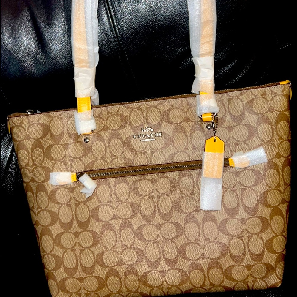 NWT Coach tote